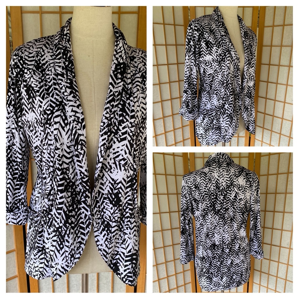 Robert Louis Black & White Leaf Print Jersey Open Cardigan SZ S